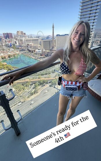 Full leaked Alana acker page private onlyfans photo