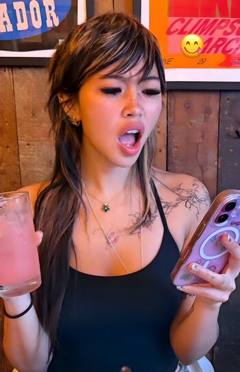 Full leaked Beabadoobee private onlyfans photo