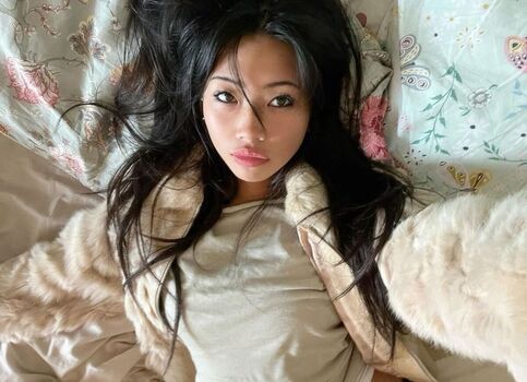 Full leaked Beabadoobee private onlyfans photo