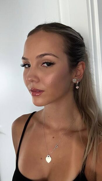 Full leaked Hannahpearson private onlyfans photo