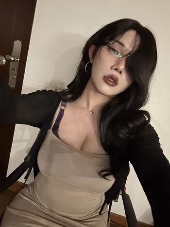 Full leaked Hongbin private onlyfans photo
