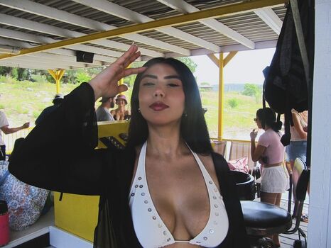 Full leaked Alahna ly/ private onlyfans photo