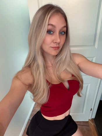 Full leaked Kandyland private onlyfans photo