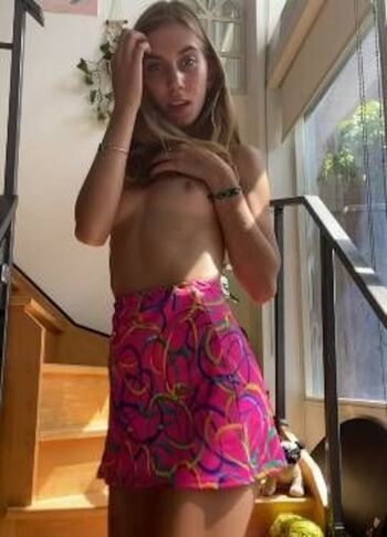 Full leaked Lilskyesss private onlyfans photo