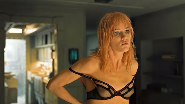 Mackenzie Davis