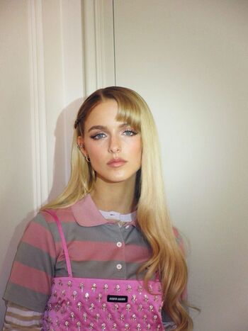 Full leaked Mckenna grace private onlyfans photo