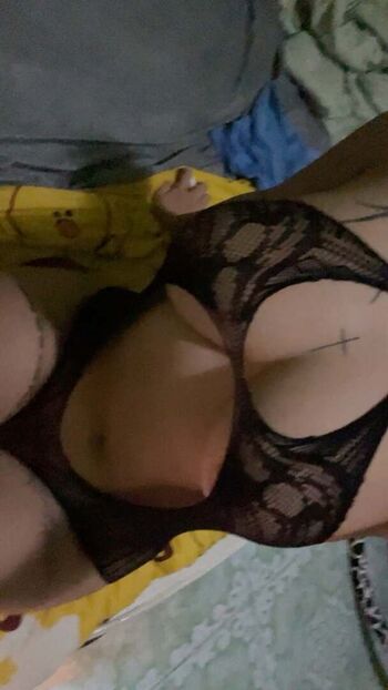 Full leaked Mncs mumi private onlyfans photo