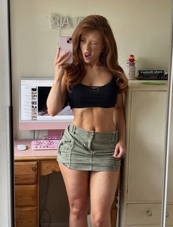 Full leaked Phoebeisginger private onlyfans photo