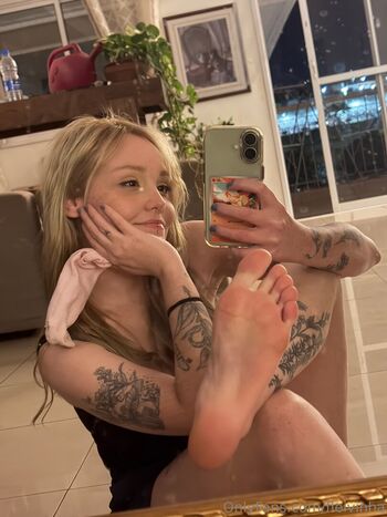 Full leaked Sonneko/ private onlyfans photo