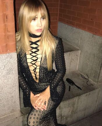 Suki Waterhouse