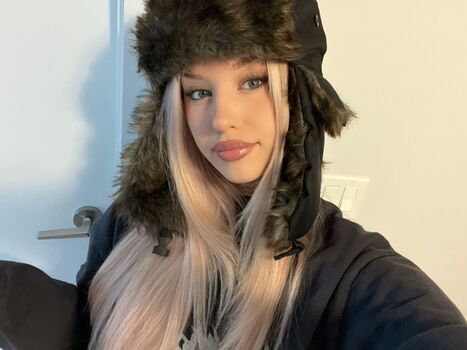 Full leaked Veefroggy private onlyfans photo