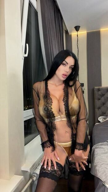 Full leaked Venami page private onlyfans photo
