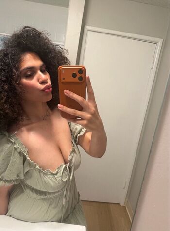 Full leaked Yadiramuse private onlyfans photo