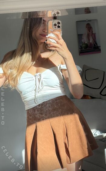 Full leaked Yonca private onlyfans photo